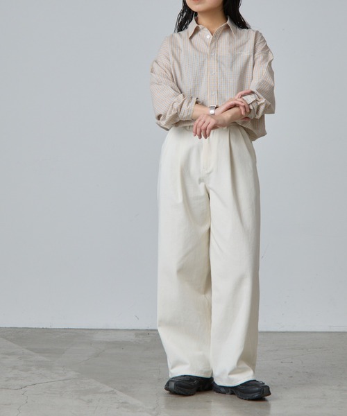 COLONY 2139（コロニートゥーワンスリーナイン）の「2タックコットンツイルストレートパンツ（その他パンツ・レディース・ネイビー/アイボリー/ブラック・MEDIUM/SMALL）」の8枚目の写真