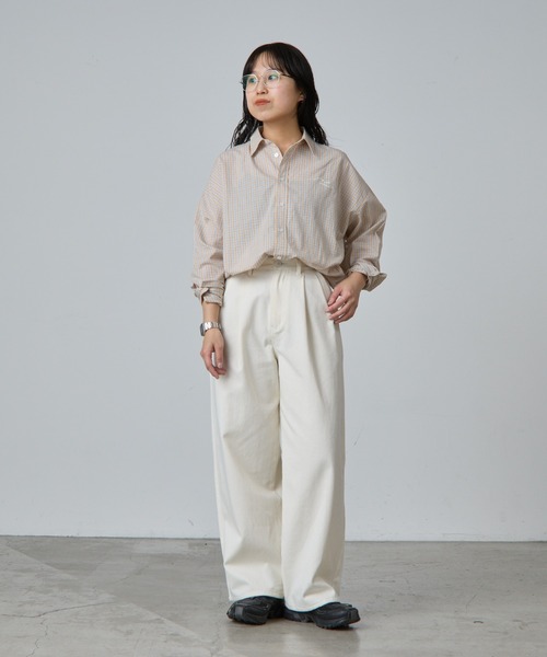 COLONY 2139（コロニートゥーワンスリーナイン）の「2タックコットンツイルストレートパンツ（その他パンツ・レディース・ネイビー/アイボリー/ブラック・MEDIUM/SMALL）」の7枚目の写真