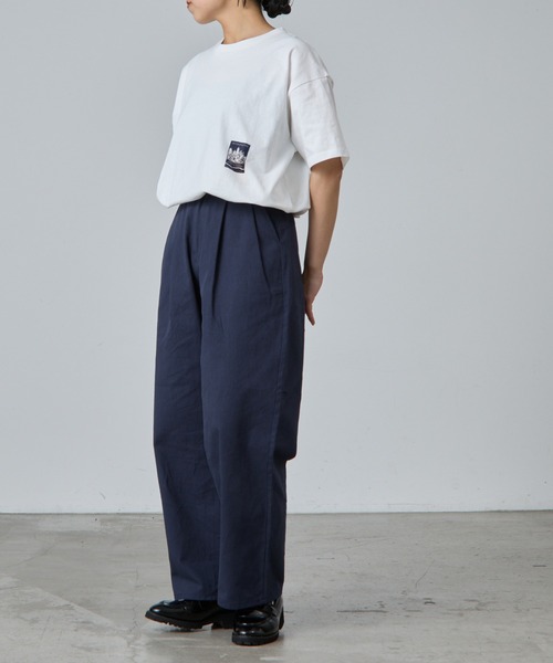COLONY 2139（コロニートゥーワンスリーナイン）の「2タックコットンツイルストレートパンツ（その他パンツ・レディース・ネイビー/アイボリー/ブラック・MEDIUM/SMALL）」の16枚目の写真