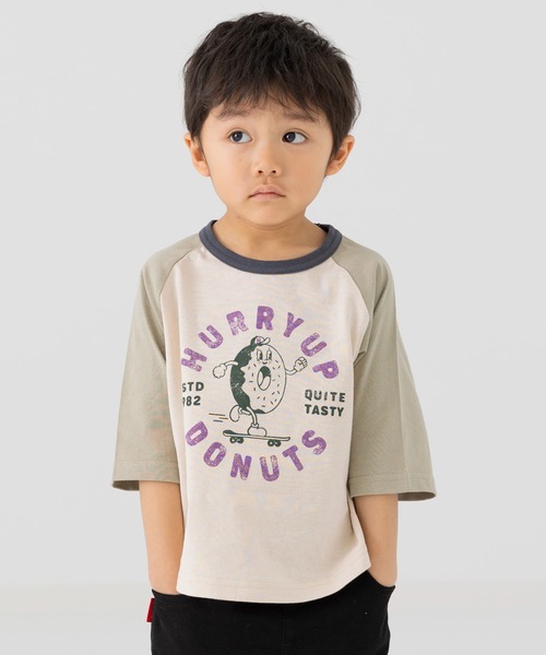 chil2（チルツー）の「綿100％ プリント ラグラン 半袖Tシャツ（Tシャツ/カットソー・キッズ・A/B/C/D/E/F/G/H/I/J/K/L/M/N/O/P/Q/R/S/T・130cm/140cm/80ｃｍ/90cm/110cm/100cm/120cm）」の16枚目の写真