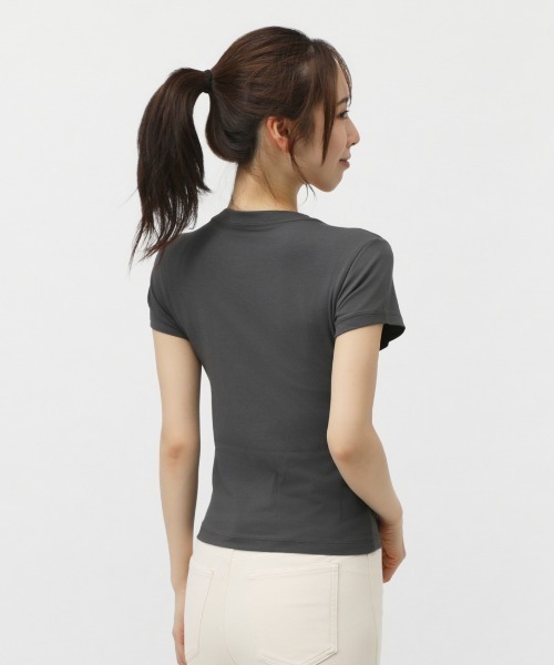 NIKE（ナイキ）の「ナイキ NIKE ナイキ  NSW チル ニット MD クロップ S/S Tシャツ OP（Tシャツ/カットソー・レディース・ホワイト/ダークグレー/ライラック・S/M/L）」の9枚目の写真
