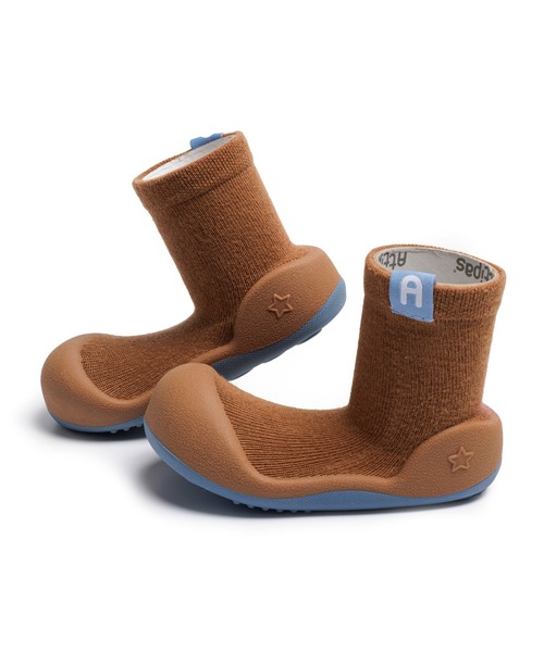 Attipas(アティパス)の「Attipas/Label ラベル(その他シューズ・キッズ・グレー/キャメル・11.5cm/12.5cm)」の1枚目の写真