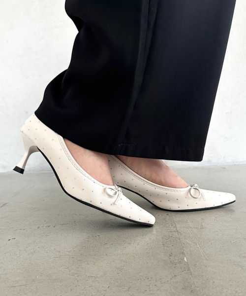 MYMOOD.(マイムード)の「ドットローヒールリボンパンプス(パンプス・レディース・ブラック/ホワイト・24.5cm/23.5cm)」の9枚目の写真