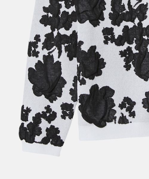 LE CIEL BLEU(ルシェルブルー)の「フラワージャカードカーディガン / Flower Jacquard Cardigan(カーディガン/ボレロ・レディース・チャコールグレー/ライトグリーン/オフホワイト・36)」の6枚目の写真