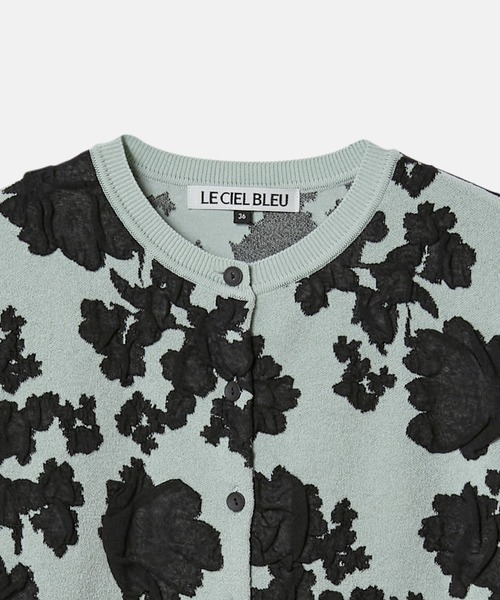 LE CIEL BLEU(ルシェルブルー)の「フラワージャカードカーディガン / Flower Jacquard Cardigan(カーディガン/ボレロ・レディース・チャコールグレー/ライトグリーン/オフホワイト・36)」の11枚目の写真