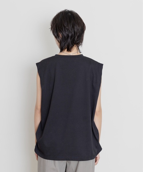 Eimee Law（エイミーロウ）の「リメイクショルダータック トップス（Tシャツ/カットソー・レディース・ダークグレー/ブラック/オフホワイト・FREE）」の15枚目の写真