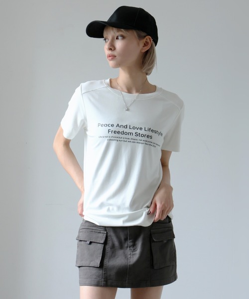 Girly Doll(ガーリードール)の「フロントロゴプリントクルーネックTシャツ(Tシャツ/カットソー・レディース・カーキ/ブラック/ホワイト・F)」の8枚目の写真