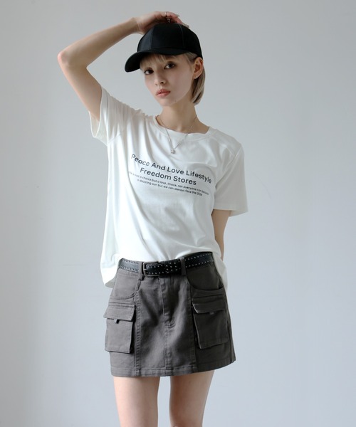 Girly Doll(ガーリードール)の「フロントロゴプリントクルーネックTシャツ(Tシャツ/カットソー・レディース・カーキ/ブラック/ホワイト・F)」の13枚目の写真