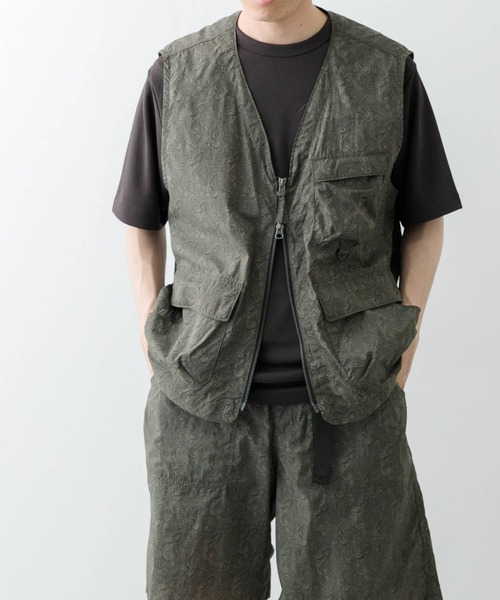 ITEMS URBANRESEARCH(アイテムズ アーバンリサーチ)の「『セットアップ対応』Nylon Paisley Vest(その他アウター・メンズ・カーキ/ブラック/ブラウン・MEDIUM/LARGE)」の3枚目の写真