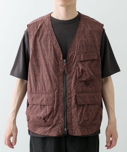 ITEMS URBANRESEARCH(アイテムズ アーバンリサーチ)の「『セットアップ対応』Nylon Paisley Vest(その他アウター・メンズ・カーキ/ブラック/ブラウン・MEDIUM/LARGE)」の4枚目の写真