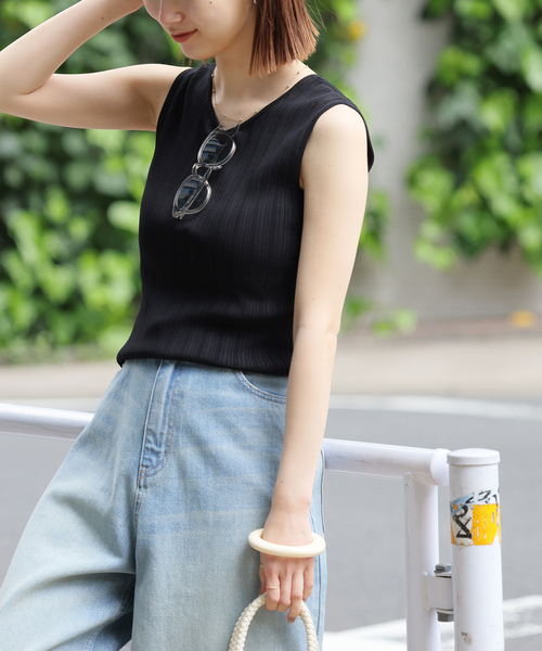 JOURNAL STANDARD relume(ジャーナルスタンダード レリューム)の「【FUNCTION】ランダムリブ2WAYタンクトップ(タンクトップ・レディース・ブラック/ブラウン/ホワイト・FREE)」の2枚目の写真