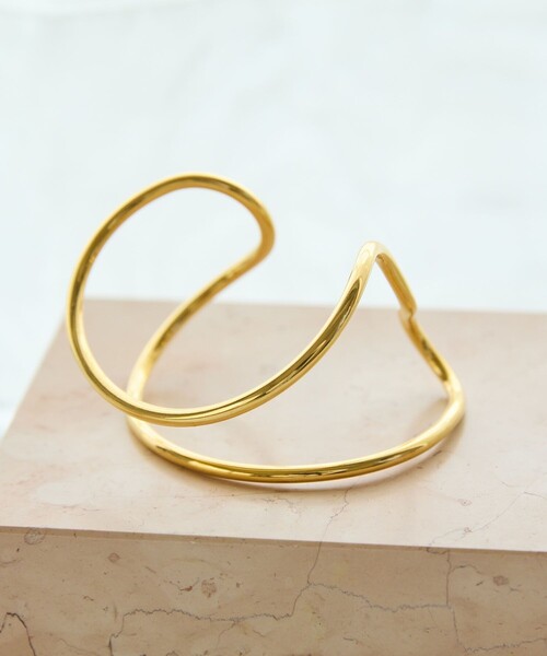 VIS（ビス）の「ナローワンドバングル（バングル/リストバンド・レディース・シルバー/ゴールド・FREE）」の2枚目の写真