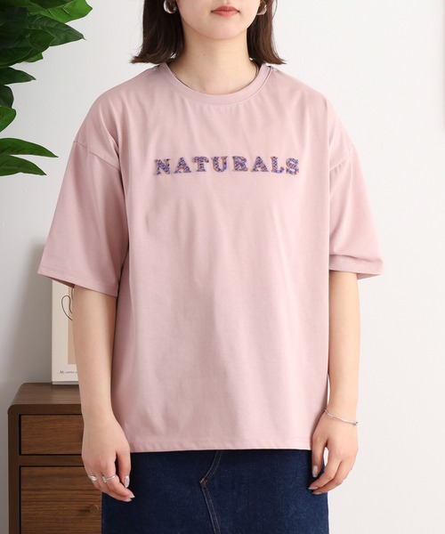 BRODIAEA(ブローディア)の「BRODIAEA 歯ブラシ加工カラフルロゴ半袖Tシャツ(Tシャツ/カットソー・レディース・グレイッシュベージュ/オフホワイト/ピンク/ブラック・40)」の21枚目の写真
