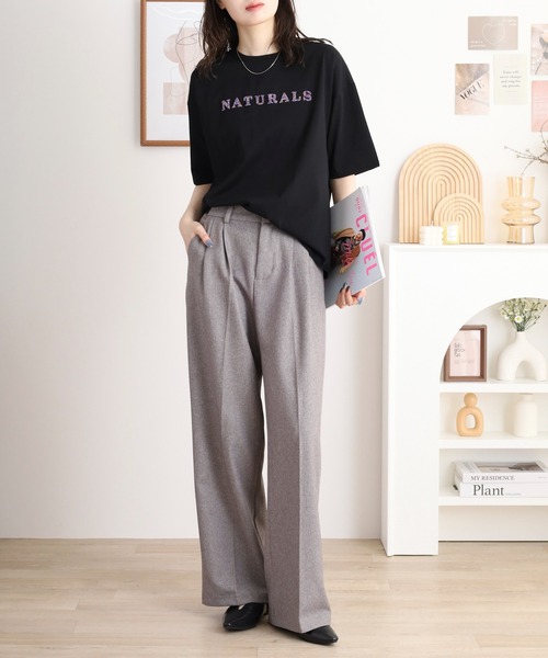 BRODIAEA(ブローディア)の「BRODIAEA 歯ブラシ加工カラフルロゴ半袖Tシャツ(Tシャツ/カットソー・レディース・グレイッシュベージュ/オフホワイト/ピンク/ブラック・40)」の12枚目の写真