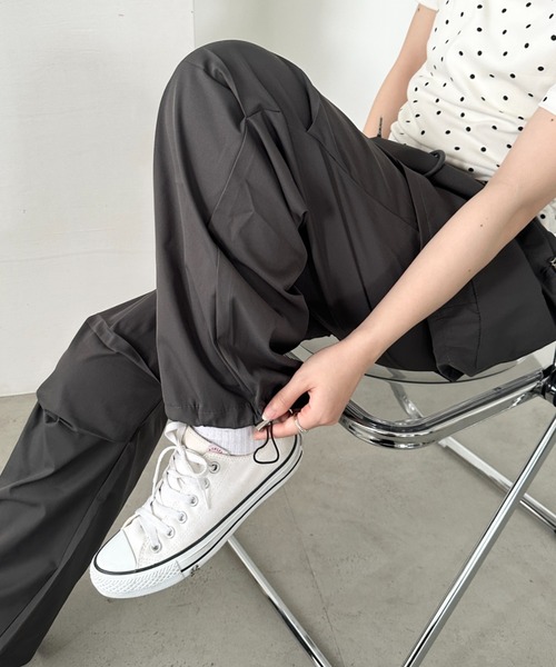 CLEA（クレア）の「レイヤードスカート付きナイロンパンツ（カーゴパンツ・レディース・ブラック/チャコールグレー・FREE）」の13枚目の写真