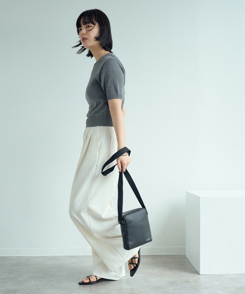 Calvin Klein Jeans(カルヴァンクラインジーンズ)の「【Calvin Klein JEANS/カルバンクライン ジーンズ】MONOGRAM SOFT REPORTER18 / モノグラム ソフト ポーター ショルダー バッグ(ショルダーバッグ・メンズ・ブラック・FREE)」の9枚目の写真