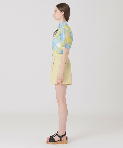 BLUE LABEL CRESTBRIDGE(ブルーレーベルクレストブリッジ)の「コンパクトツイルショートパンツ(その他パンツ・レディース・ベージュ/イエロー/ダークネイビー・36/38)」の19枚目の写真