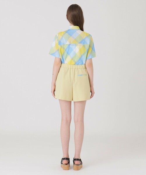 BLUE LABEL CRESTBRIDGE(ブルーレーベルクレストブリッジ)の「コンパクトツイルショートパンツ(その他パンツ・レディース・ベージュ/イエロー/ダークネイビー・36/38)」の20枚目の写真
