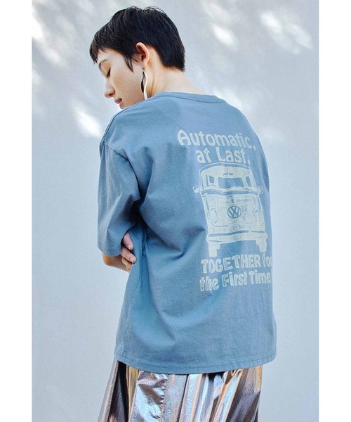 MEDE19F(メデジュウキュウ)の「MEDE19F VOLKS WAGEN for MEDE19F 洗いをかけたくったりTシャツ(Tシャツ/カットソー・レディース・バーガンディー/ブルー・L/M/LL)」の2枚目の写真