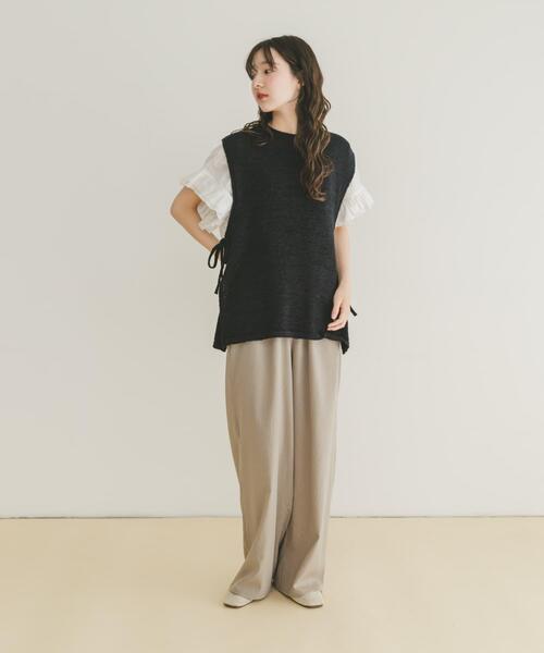 ITEMS URBANRESEARCH(アイテムズ アーバンリサーチ)の「テープヤーンニットベスト(ベスト・レディース・オフホワイト/ネイビー/ライトカーキ・FREE)」の15枚目の写真