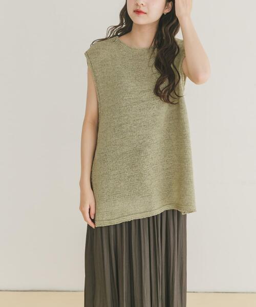 ITEMS URBANRESEARCH(アイテムズ アーバンリサーチ)の「テープヤーンニットベスト(ベスト・レディース・オフホワイト/ネイビー/ライトカーキ・FREE)」の22枚目の写真