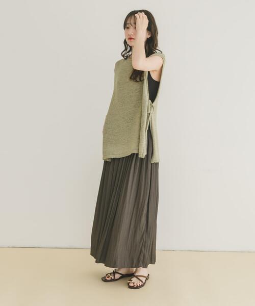 ITEMS URBANRESEARCH(アイテムズ アーバンリサーチ)の「テープヤーンニットベスト(ベスト・レディース・オフホワイト/ネイビー/ライトカーキ・FREE)」の7枚目の写真