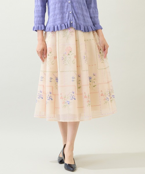 Rose Tiara(ローズティアラ)の「【セットアップ対応】パネル風刺繍スカート(スカート・レディース・ブラック/ベージュ・38/42/46)」の1枚目の写真