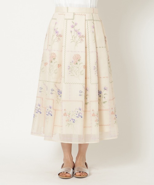 Rose Tiara(ローズティアラ)の「【セットアップ対応】パネル風刺繍スカート(スカート・レディース・ブラック/ベージュ・38/42/46)」の11枚目の写真