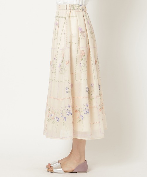 Rose Tiara(ローズティアラ)の「【セットアップ対応】パネル風刺繍スカート(スカート・レディース・ブラック/ベージュ・38/42/46)」の10枚目の写真