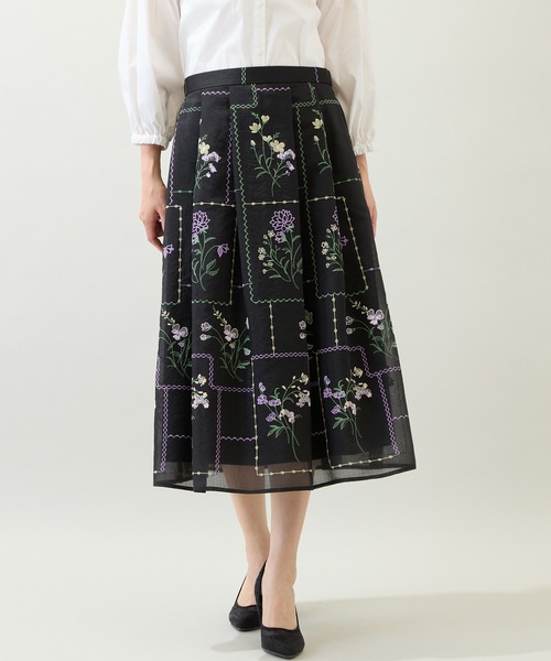 Rose Tiara(ローズティアラ)の「【セットアップ対応】パネル風刺繍スカート(スカート・レディース・ブラック/ベージュ・38/42/46)」の17枚目の写真