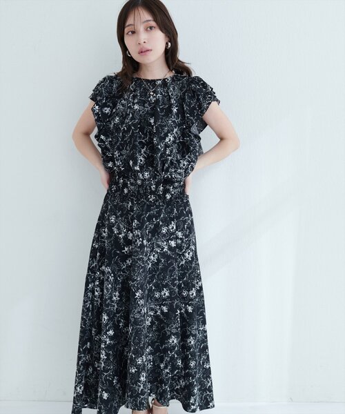 natural couture(ナチュラルクチュール)の「【mizu】シャーリングヘムフリル袖ブラウス(シャツ/ブラウス・レディース・ベージュ系その他/ブルー系その他/ブラック系その他・FREE)」の12枚目の写真
