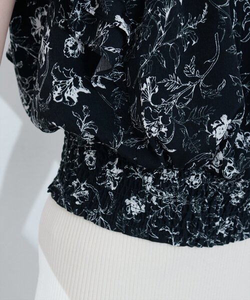 natural couture(ナチュラルクチュール)の「【mizu】シャーリングヘムフリル袖ブラウス(シャツ/ブラウス・レディース・ベージュ系その他/ブルー系その他/ブラック系その他・FREE)」の21枚目の写真