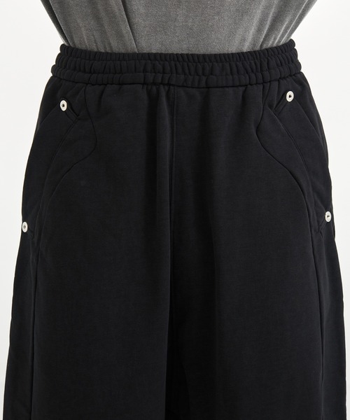 CONZ(コンズ)の「LOUNGE SHORTS/ウォッシュ加工/サルエルパンツ/(スウェットパンツ・メンズ・ブラック/グレー・1/2)」の8枚目の写真