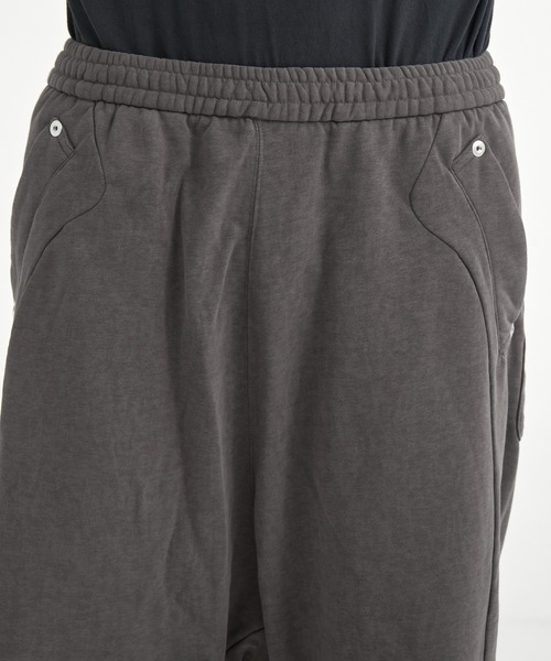 CONZ(コンズ)の「LOUNGE SHORTS/ウォッシュ加工/サルエルパンツ/(スウェットパンツ・メンズ・ブラック/グレー・1/2)」の15枚目の写真