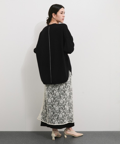 le cercle ADAM ET ROPE'(ルセルクルアダムエロペ)の「ウール混バックリンキングVネックカーディガン(カーディガン/ボレロ・レディース・ホワイト系その他/グリーン/ブラック系その他/グレー・FREE)」の12枚目の写真