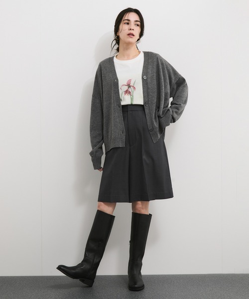 le cercle ADAM ET ROPE'(ルセルクルアダムエロペ)の「ウール混バックリンキングVネックカーディガン(カーディガン/ボレロ・レディース・ホワイト系その他/グリーン/ブラック系その他/グレー・FREE)」の13枚目の写真