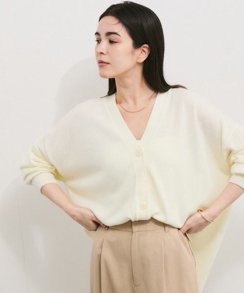 le cercle ADAM ET ROPE'(ルセルクルアダムエロペ)の「ウール混バックリンキングVネックカーディガン(カーディガン/ボレロ・レディース・ホワイト系その他/グリーン/ブラック系その他/グレー・FREE)」の21枚目の写真
