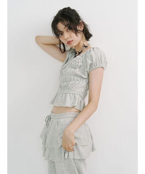 jouetie(ジュエティ)の「コサージュギャザートップス(Tシャツ/カットソー・レディース・ピンク/ブラック/グレー・MEDIUM)」の22枚目の写真