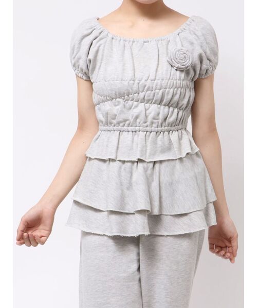 エムズグレイシー　コサージュ付きカットソー セール】コサージュギャザートップス（Tシャツ/カットソー）｜jouetie