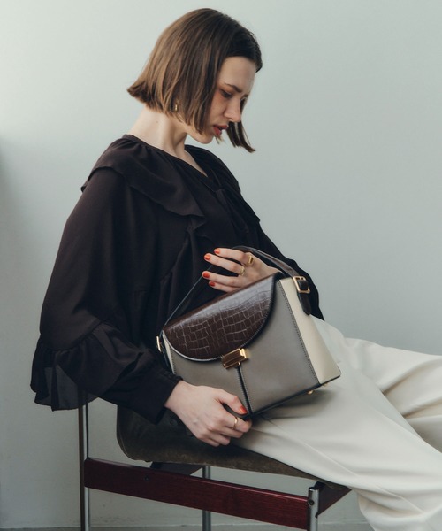 YECCA VECCA(イェッカヴェッカ)の「配色メタルポイントバッグ(ハンドバッグ・レディース・アイボリー/ブラウン・FREE)」の10枚目の写真