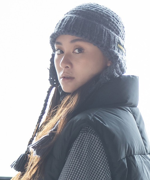 430（フォーサーティ）の「mko13042-CUFF EAR BEANIE ビーニー ニット帽(25-168)（ニットキャップ/ビーニー・メンズ・ブラック/グレー/モカ・FREE）」の4枚目の写真