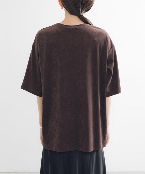 URBAN RESEARCH（アーバンリサーチ）の「スエードライクルーズカットソー（Tシャツ/カットソー・レディース・ベージュ/ブラウン・FREE）」の21枚目の写真