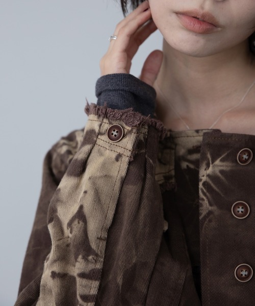 VACANCY（ヴァカンシー）の「ケミカル加工アシメショート丈デニムジャケット（デニムジャケット・レディース・ブラウン/グレー・FREE）」の5枚目の写真