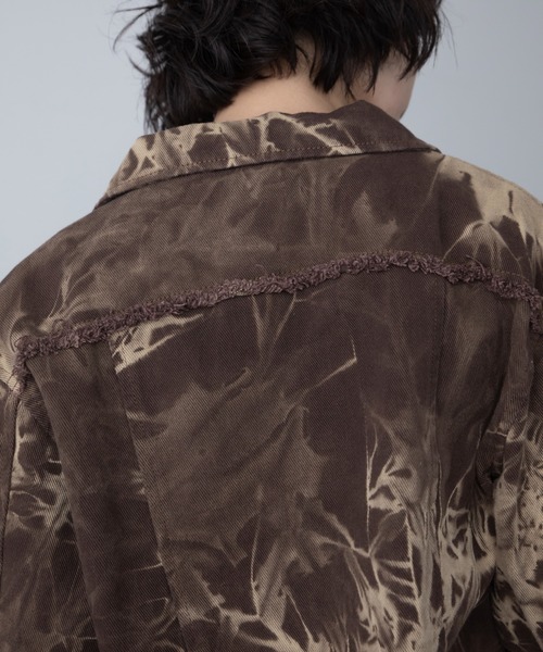 VACANCY（ヴァカンシー）の「ケミカル加工アシメショート丈デニムジャケット（デニムジャケット・レディース・ブラウン/グレー・FREE）」の3枚目の写真