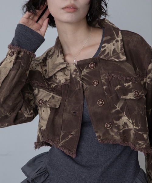 VACANCY（ヴァカンシー）の「ケミカル加工アシメショート丈デニムジャケット（デニムジャケット・レディース・ブラウン/グレー・FREE）」の8枚目の写真