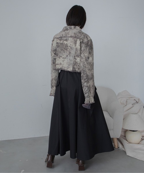 VACANCY（ヴァカンシー）の「ケミカル加工アシメショート丈デニムジャケット（デニムジャケット・レディース・ブラウン/グレー・FREE）」の15枚目の写真