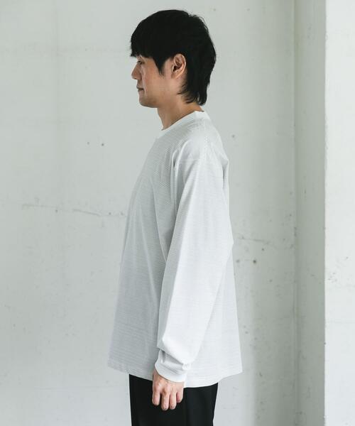 URBAN RESEARCH DOORS(アーバンリサーチドアーズ)の「クイックドライロングスリーブTシャツ(Tシャツ/カットソー・メンズ・ライトベージュ/ブラック系その他/ホワイト系その他・MEDIUM/LARGE)」の17枚目の写真