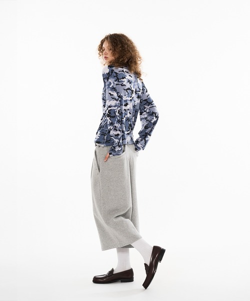 WISH FOR EVER（ウィッシュフォーエバー）の「HEAVY WEIGHT 2 TUCK STUDS DESIGN SWEAT SHORTS / ヘビーウェイト2タックスタッズデザインスウェットショーツ（スウェットパンツ・メンズ・グレー/オフホワイト/チャコールグレー/ブラック・MEDIUM/SMALL/LARGE）」の10枚目の写真
