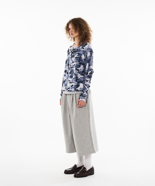 WISH FOR EVER（ウィッシュフォーエバー）の「HEAVY WEIGHT 2 TUCK STUDS DESIGN SWEAT SHORTS / ヘビーウェイト2タックスタッズデザインスウェットショーツ（スウェットパンツ・メンズ・グレー/オフホワイト/チャコールグレー/ブラック・MEDIUM/SMALL/LARGE）」の13枚目の写真