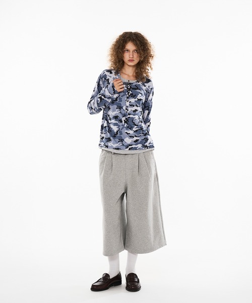 WISH FOR EVER（ウィッシュフォーエバー）の「HEAVY WEIGHT 2 TUCK STUDS DESIGN SWEAT SHORTS / ヘビーウェイト2タックスタッズデザインスウェットショーツ（スウェットパンツ・メンズ・グレー/オフホワイト/チャコールグレー/ブラック・MEDIUM/SMALL/LARGE）」の19枚目の写真